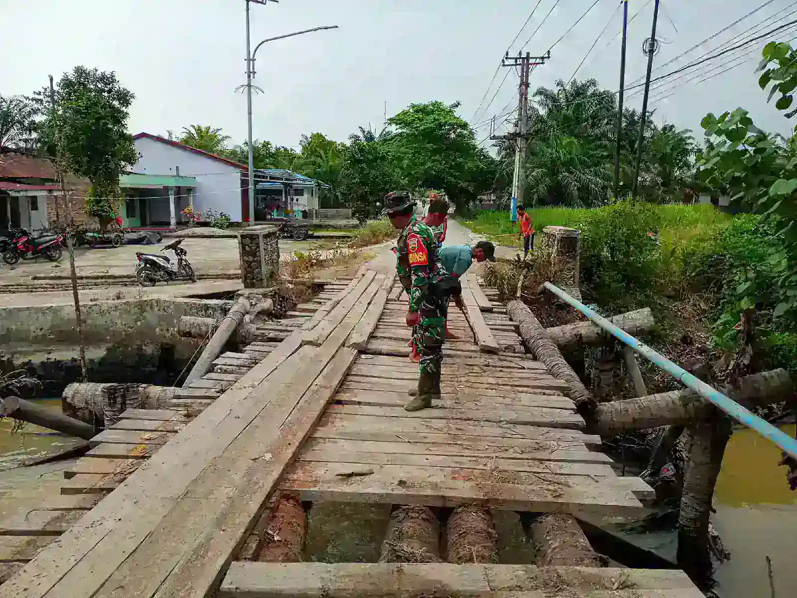 Sinergi Pemkab Batubara dan Kodam I/BB Bangun Jembatan Bailey di Sei Buah Keras