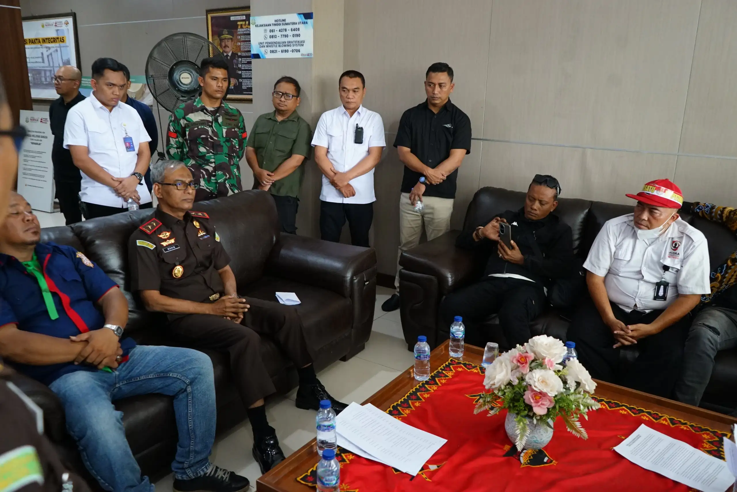 Unjuk Rasa di Kejati Sumut, Dukung Kejagung Usut Tuntas Kasus Korupsi di BGN, Tanpa Tebang Pilih