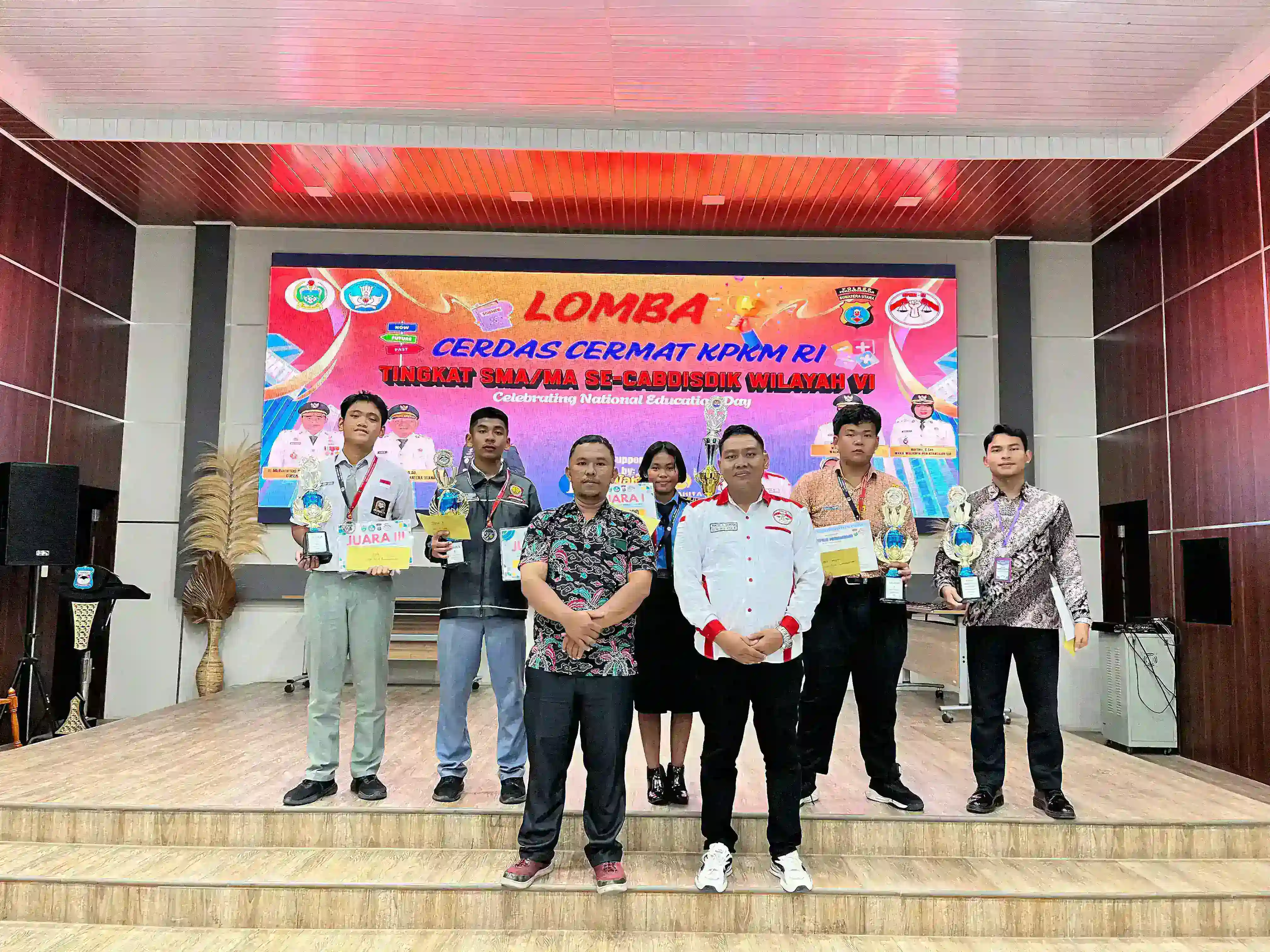 Integritas Jadi Penentu Kemenangan! Dari Babak Penyisihan Hingga Puncak Final, SMA N 1 Plus Raya Rebut Gelar Juara LCC KPKM RI V 2026.