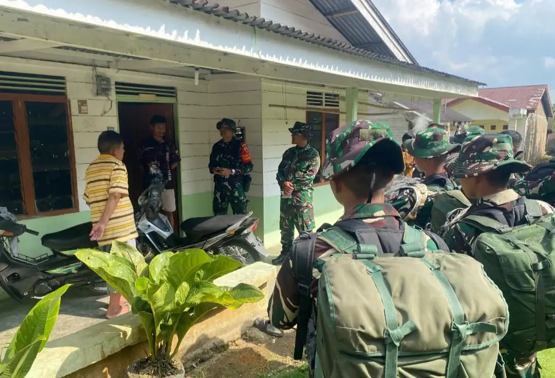 Rumah Jadi Markas Pengabdian, Satgas TMMD Ke-127 Disambut Hangat Di Nagori Bahapal.