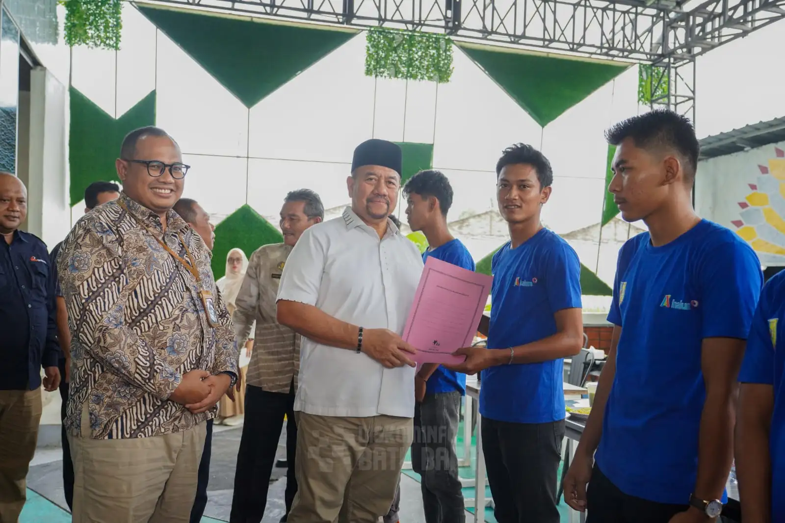 Bupati Batubara Serahkan Sertifikat BNSP Pelatihan Teknisi AC Residential