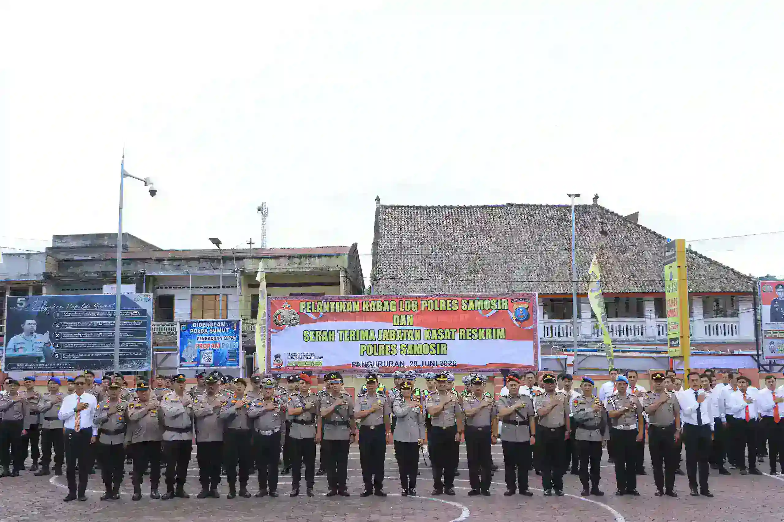 Kapolres Samosir Pimpin Pelantikan Kabag Log Dan Sertijab Kasat Reskrim, Tekankan Profesionalisme Serta Pelayanan Humanis.