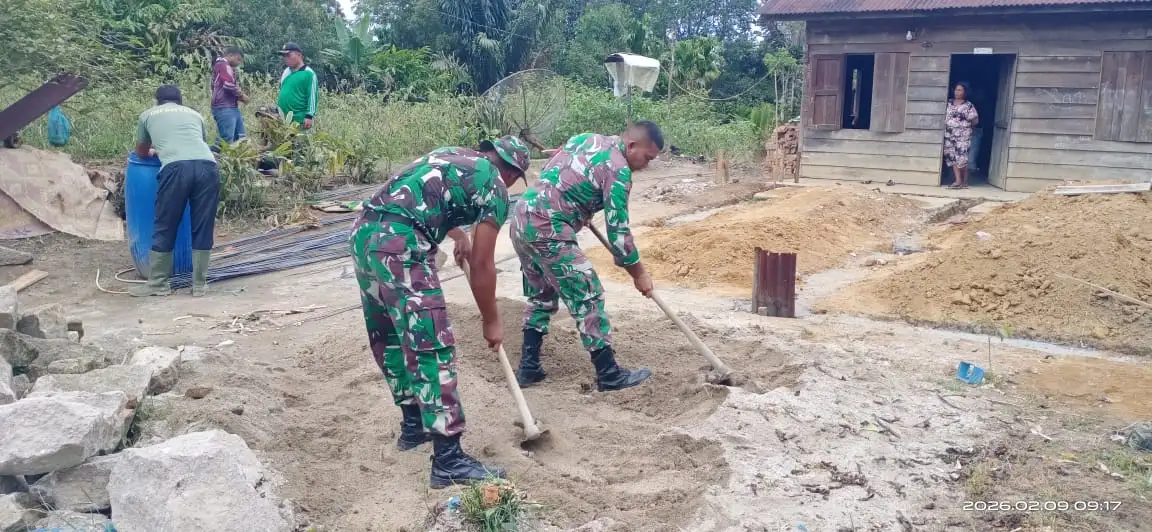 Lewat Program TMMD Ke 127 Tahun 2026, Personel Kodim 0207/Simalungun Bangun Rumah Warga Di Nagori Bahapal.