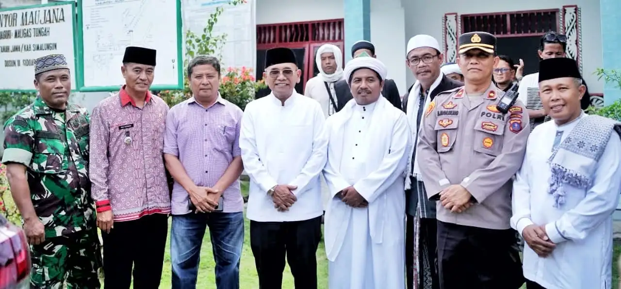 Usai Sholat Jum’at di Masjid Al  Ikhlas, Bupati Simalungun Tinjau Pelayanan Kantor Nagori Maligas Tongah: Optimalisasi Pelayanan Publik Harus Menjadi Prioritas Utama