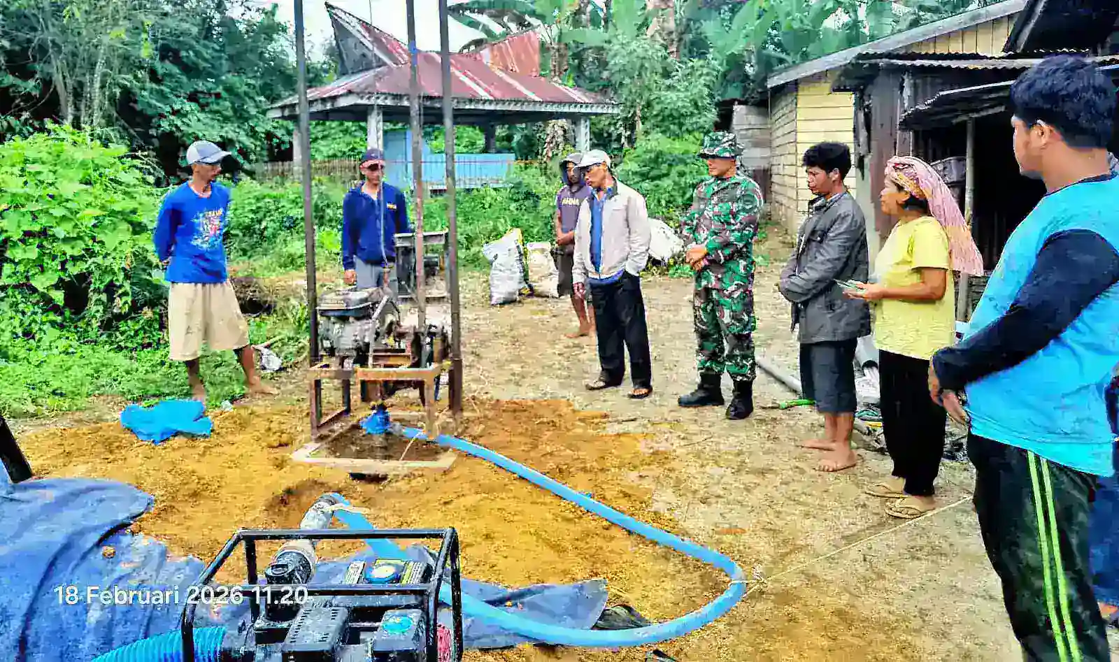 Doa Bersama Awali Pembuatan Sumur Bor di Dusun Raya Mas Oleh Satgas TMMD ke 127 Kodim 0207/Sml