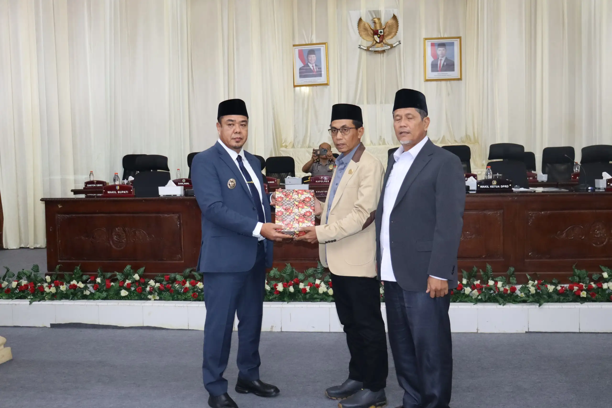 DPRD Batu Bara Gelar Rapat Paripurna Penyampaian Nota Ranperda Pertanggungjawaban APBD 2025.