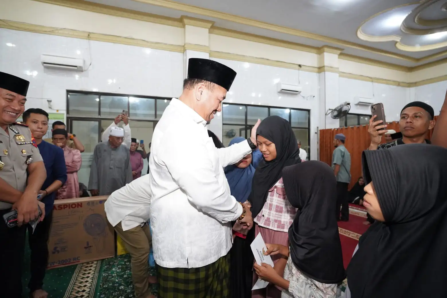 Pererat Tali Silaturahmi, Bupati Baharuddin Safari Ramadhan ke Tanjung Tiram