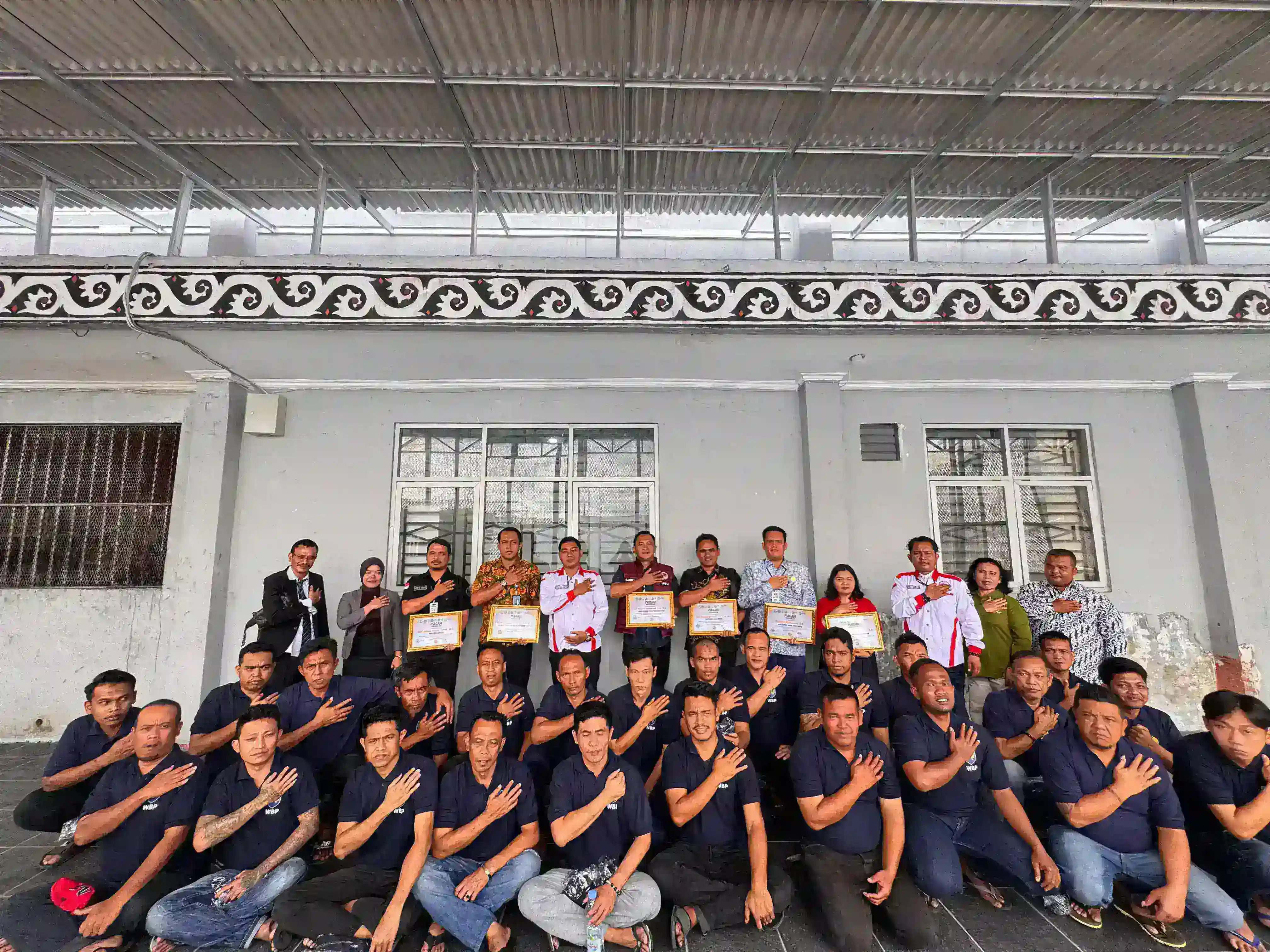 KPKM RI GELAR SOSIALISASI DAN PENYULUHAN DI LAPAS NARKOTIKA KLAS IIA SIMALUNGUN, KESADARAN DIRI, PENDIDIKAN SERTA PEMBINAAN HUKUM JADI KUNCI PERUBAHAN WBP.